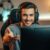 Twitch Anleitung für Anfänger: Ein junger Streamer erklärt den Einstieg.